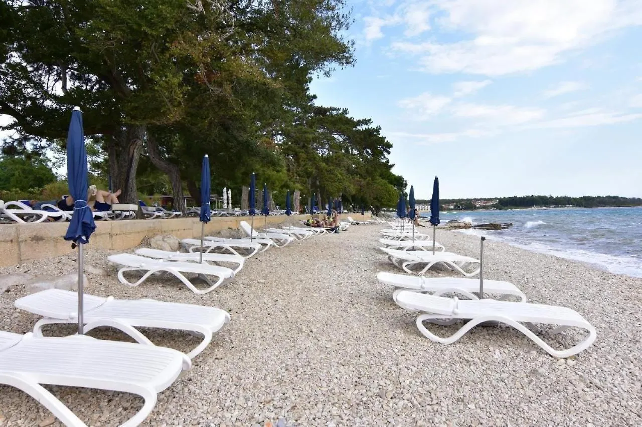 Apartment Klimatisierte Wohnung In Zambratija Mit Grill Und Meerblick Umag