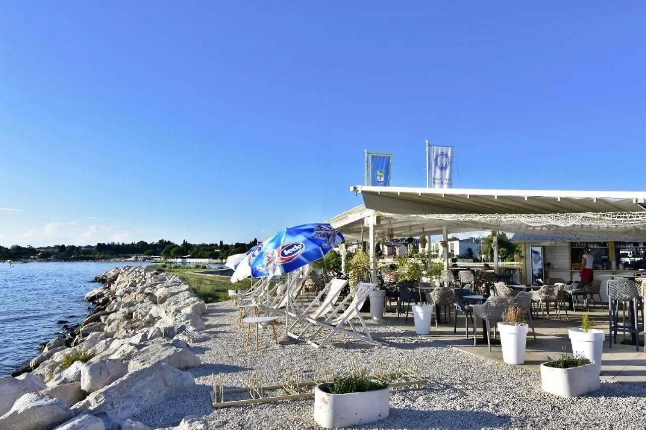 Klimatisierte Wohnung In Zambratija Mit Grill Und Meerblick Umag Apartment