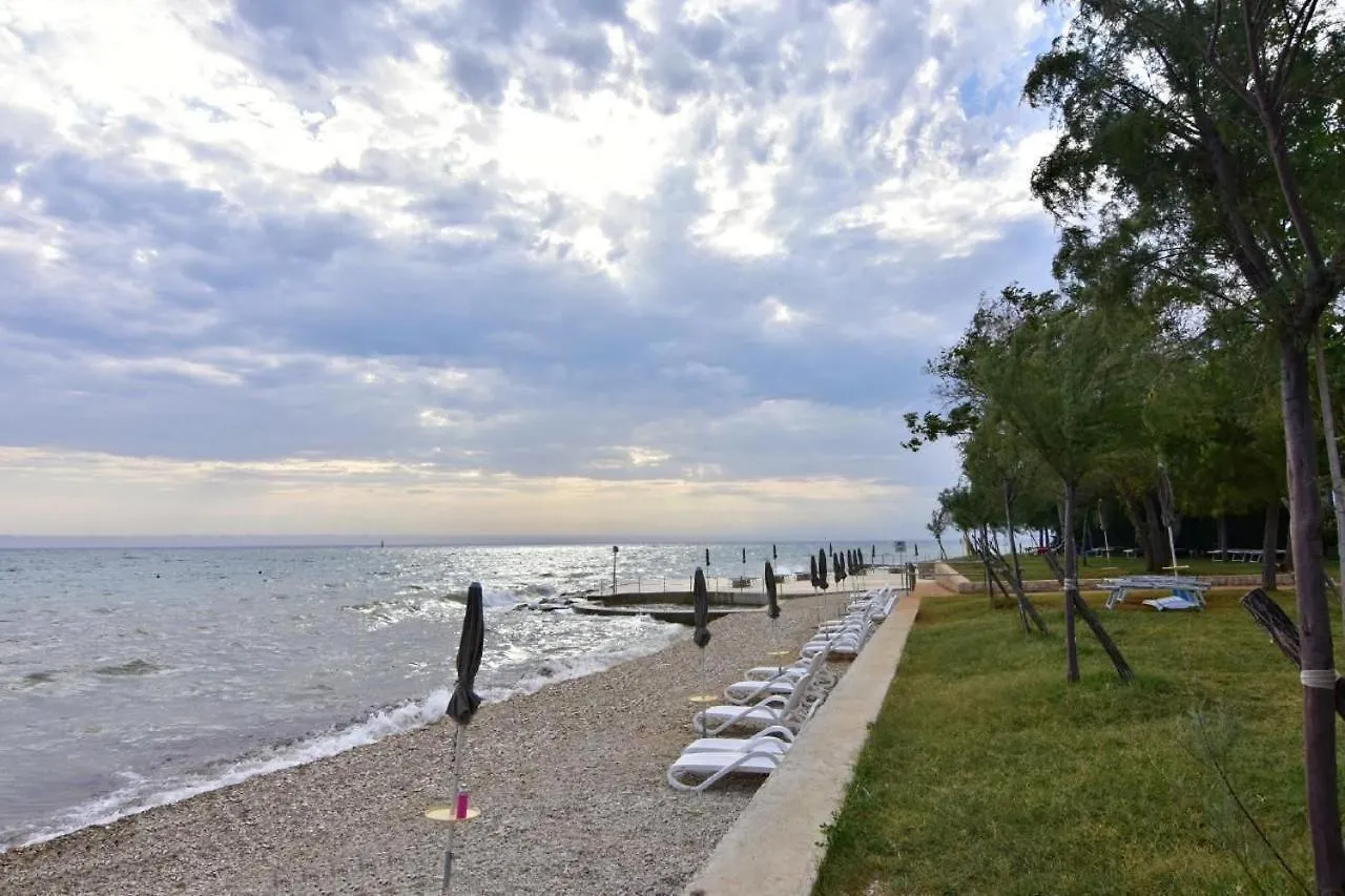 Klimatisierte Wohnung In Zambratija Mit Grill Und Meerblick Umag