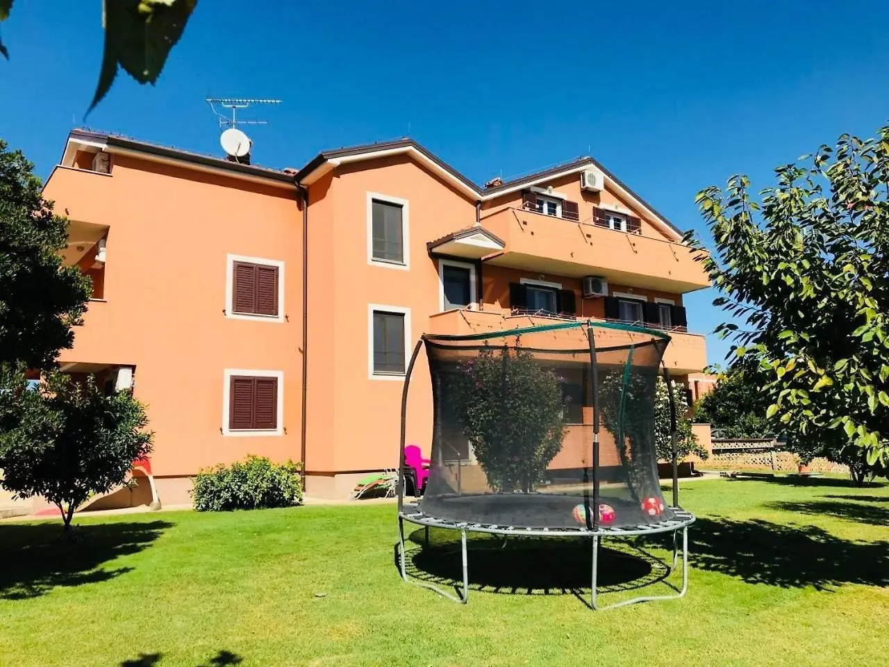 Klimatisierte Wohnung In Zambratija Mit Grill Und Meerblick Umag